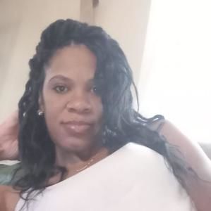 Meet your Posher, Lacrisha